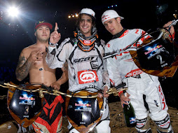 Podium de los red bull x-figthers