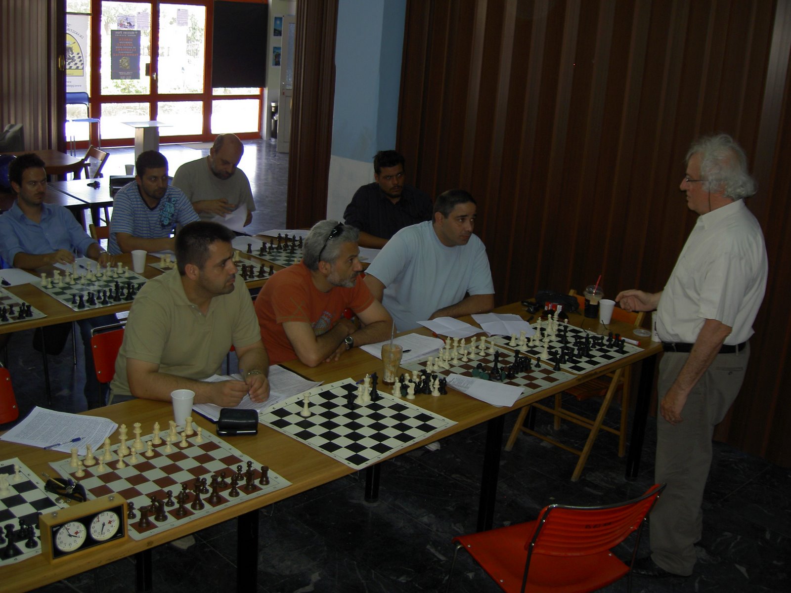 [PICT0401.JPG]