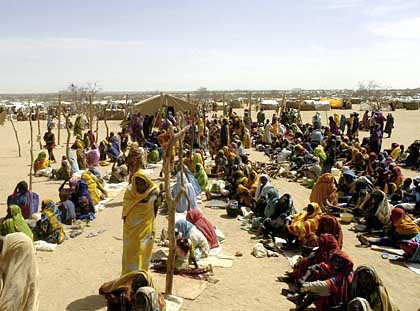 [Refugees+flood+into+Chad.jpg]