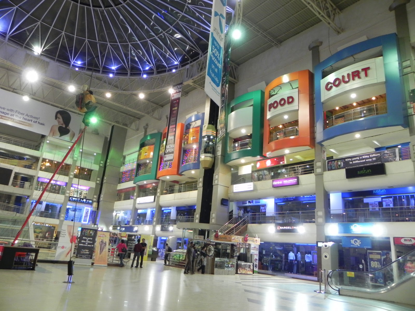 nike factory outlet himalaya mall