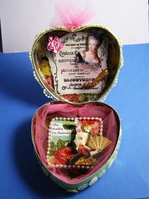 Inside Tin - Marie Antoinette