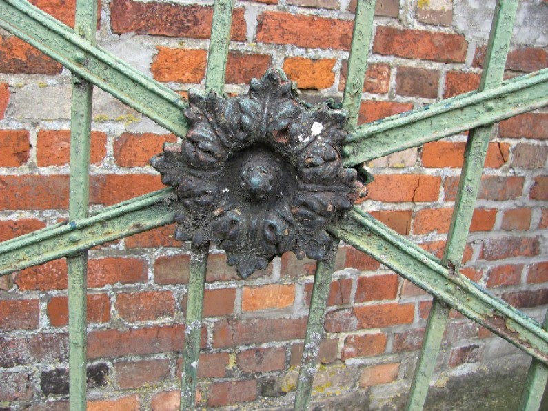 Garten Anders Dekoration Fur Zaune Einen Zaun Bzw Ein Tor Aus