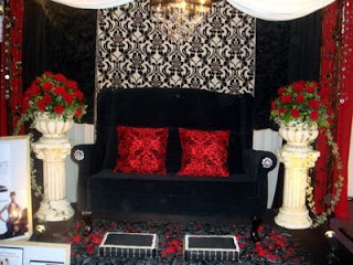 Pelamin Hitam Gold