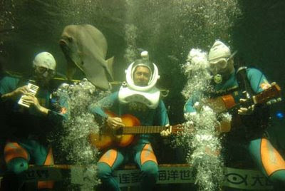 Underwater music 