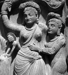 Mahapajapati aiding at the Buddhas birth