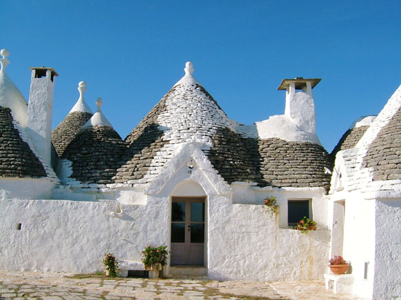 Unique and Amazing Houses From Around the World Photos
