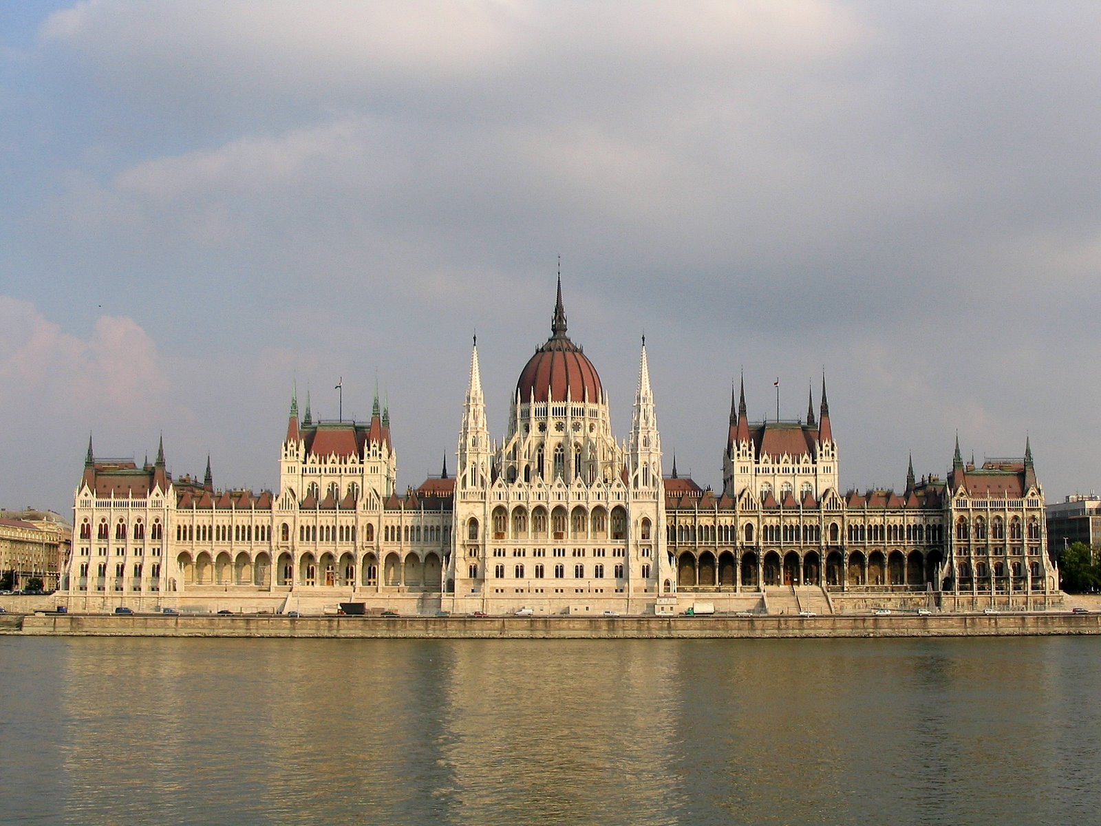 [Budapest_Parliament_4604.JPG]