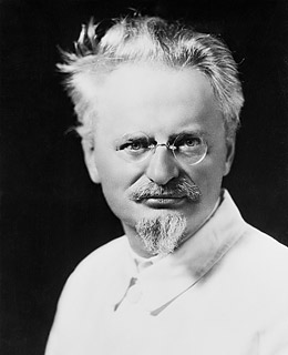 Leon Trotsky nos últimos anos. Fonte: http://2.bp.blogspot.com/_56PRyye53L4/TCPjImryaXI/AAAAAAAABzw/h4J0-cM-D6I/s1600/leon_trotsky.jpg