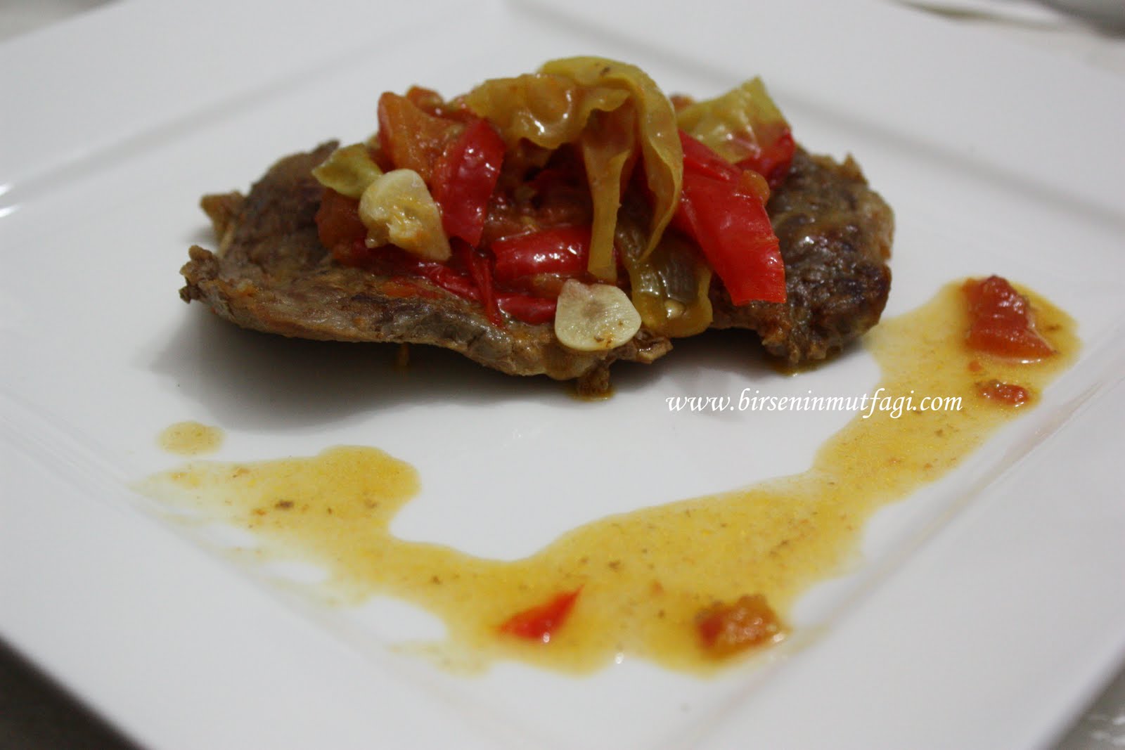  BİRSENCE RESİMLİ YEMEK TARİFLERİ SEBZELİ BİFTEK