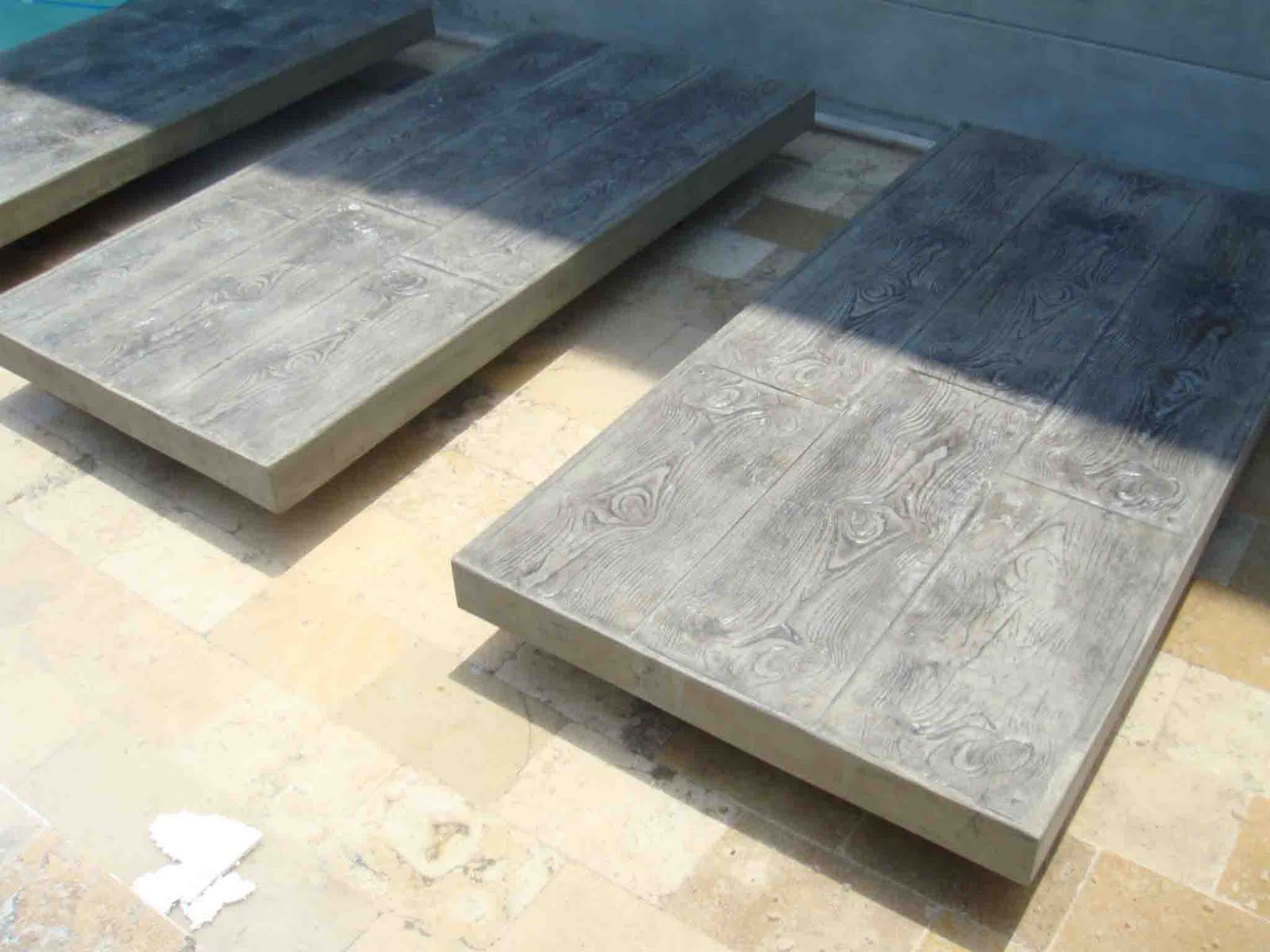 Piscina con Terraza de Concreto Decorativo