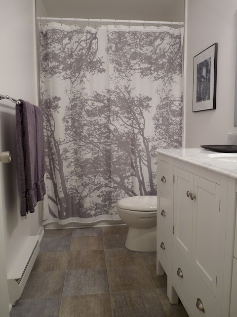 Grey and White Bathroom Grey and White Bathroom
