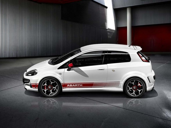 After the great success of Fiat Punto Fiat now on its way to introduce its 