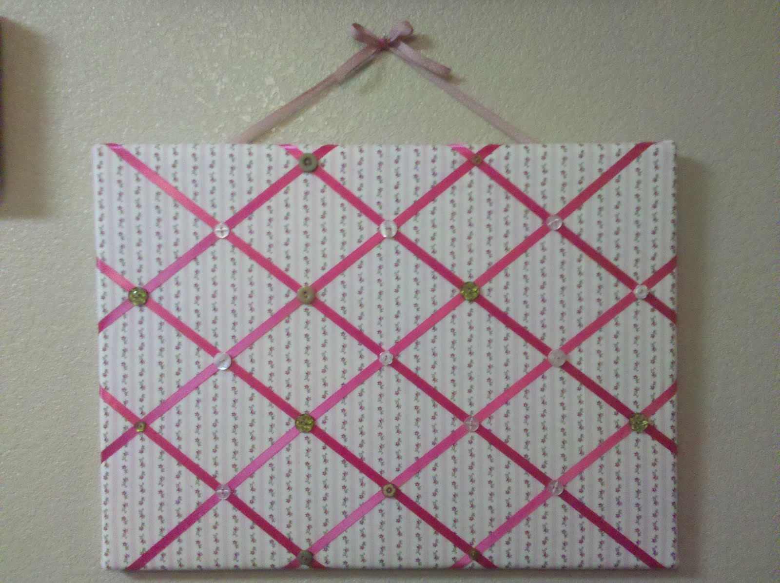 Liv So emBellished Memory Board