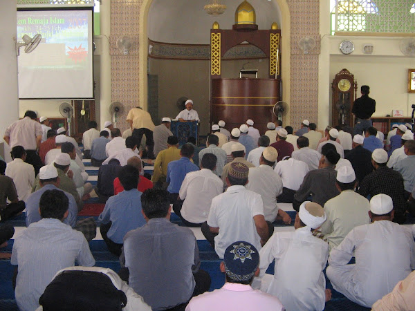 Majlis Ilmu di Masjid Al-Muhsinin