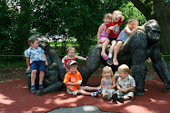 kids and cousins at the zoo!