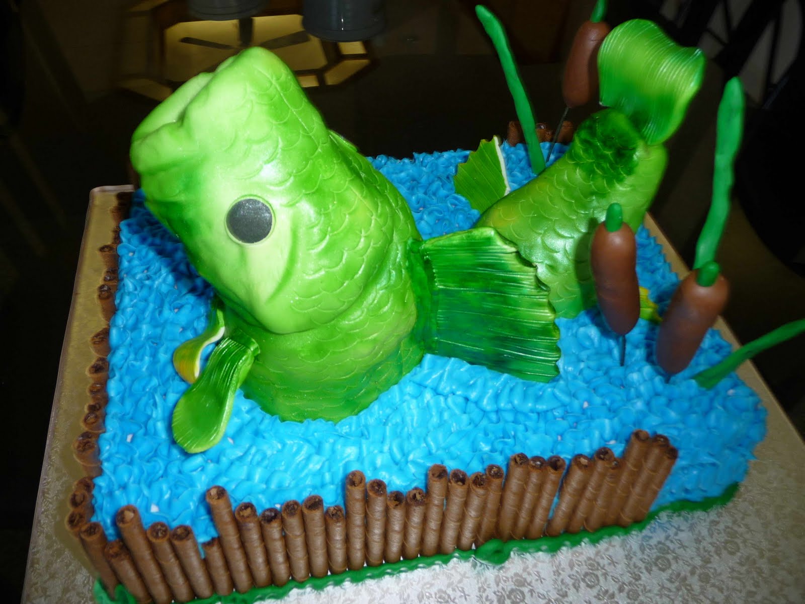 Choozo Choozi & Family: Wide mouth bass fish cake