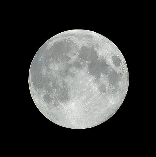 [fullmoon.JPG]
