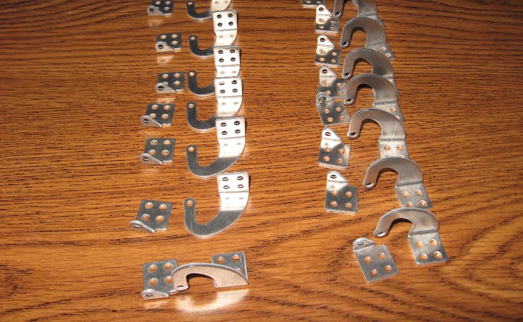 Paul's R2D2 Project Assembling Robart Hinges