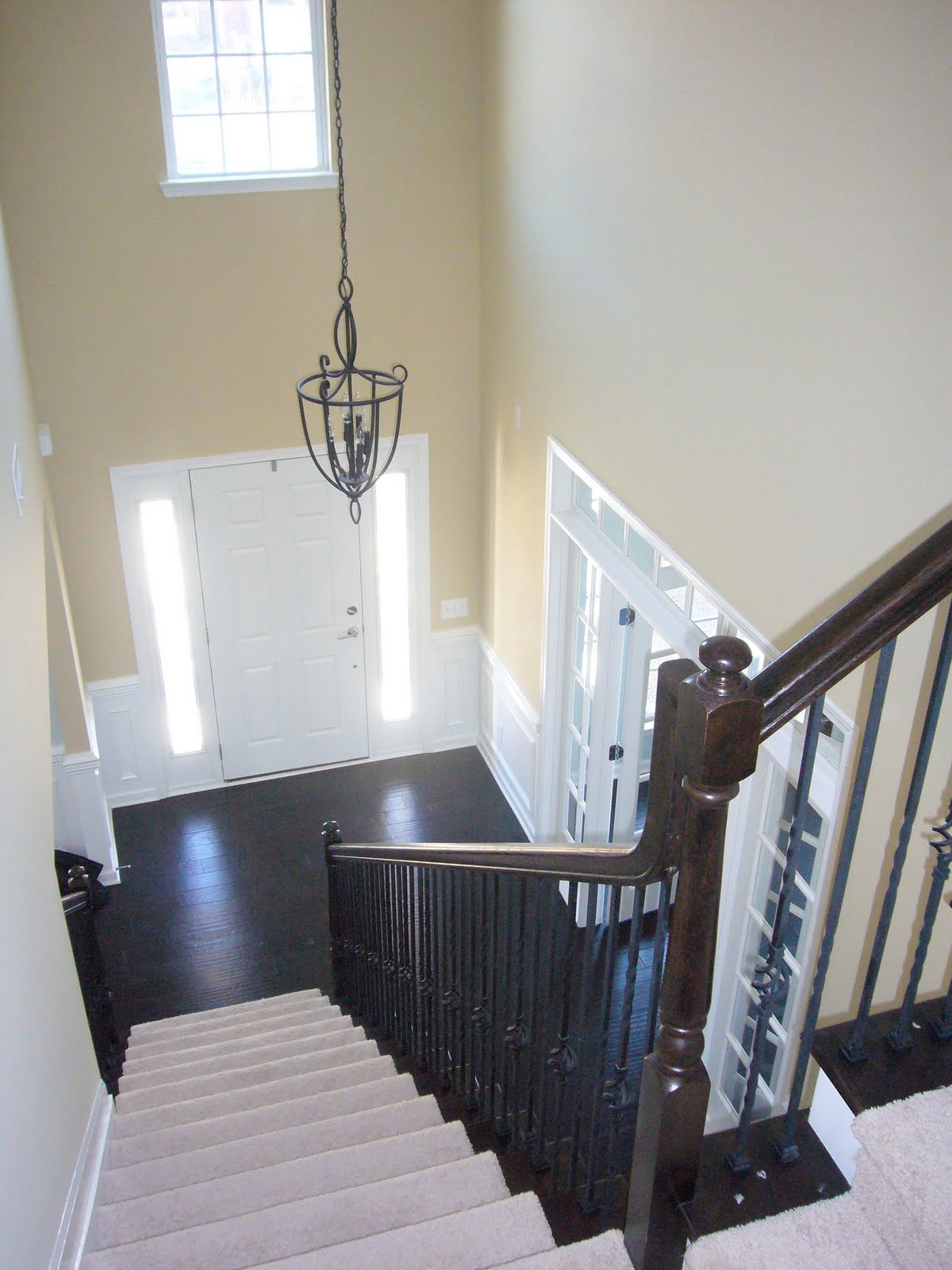 A Color Specialist in Charlotte: Color Advice for Foyers