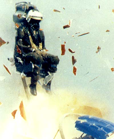 [ejection+seat.jpg]