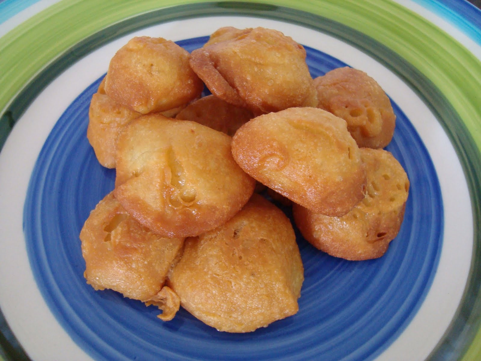 MiMiMotMot Cucur lemak manis