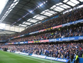[350px-Chelsea_stand.jpg]