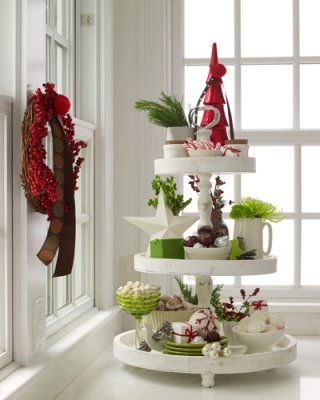 [christmas-decorating-tips-festive-decor-1.jpg]