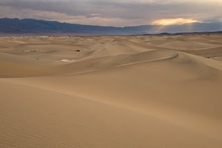Death Valley Eureka Sanda