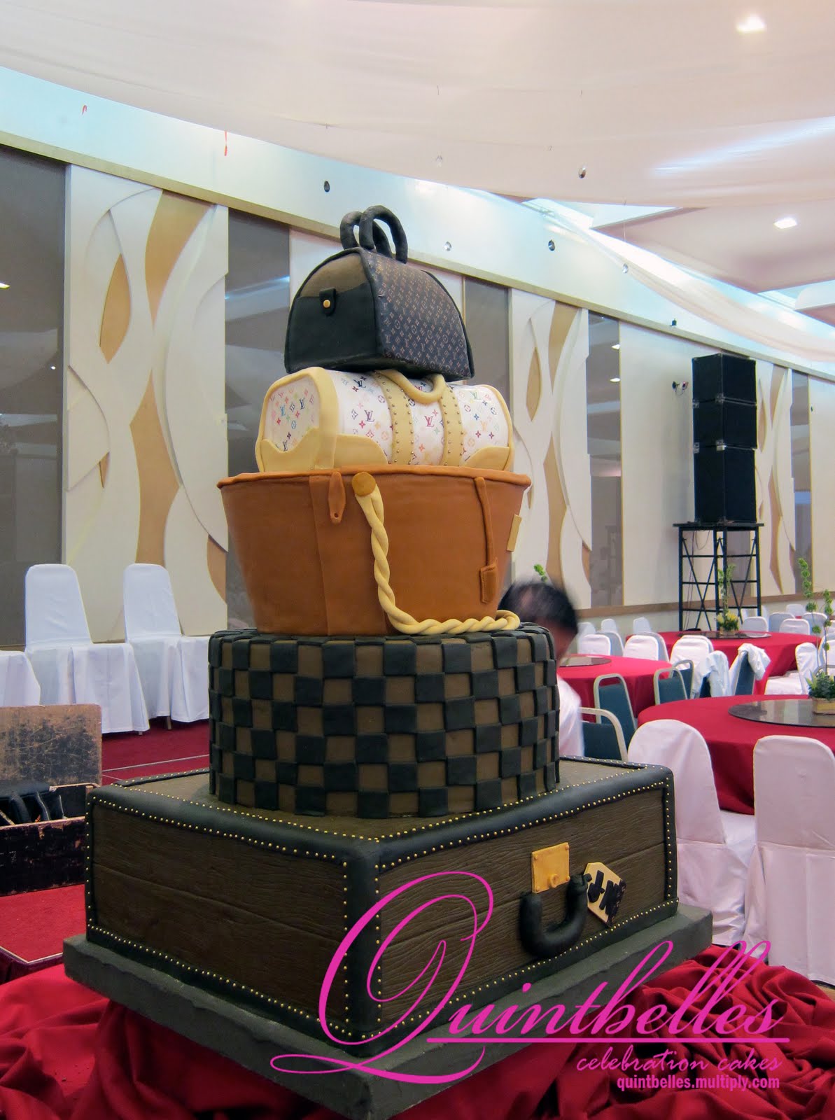 Quintbelles: Louis Vuitton Inspired Wedding Cake