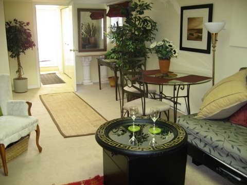 Garden Floor Living Room