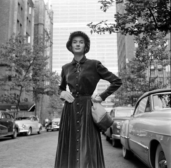 BULLET BRA MAMA photo Retro 1950's Sassy Sweater Gal Fashion Model