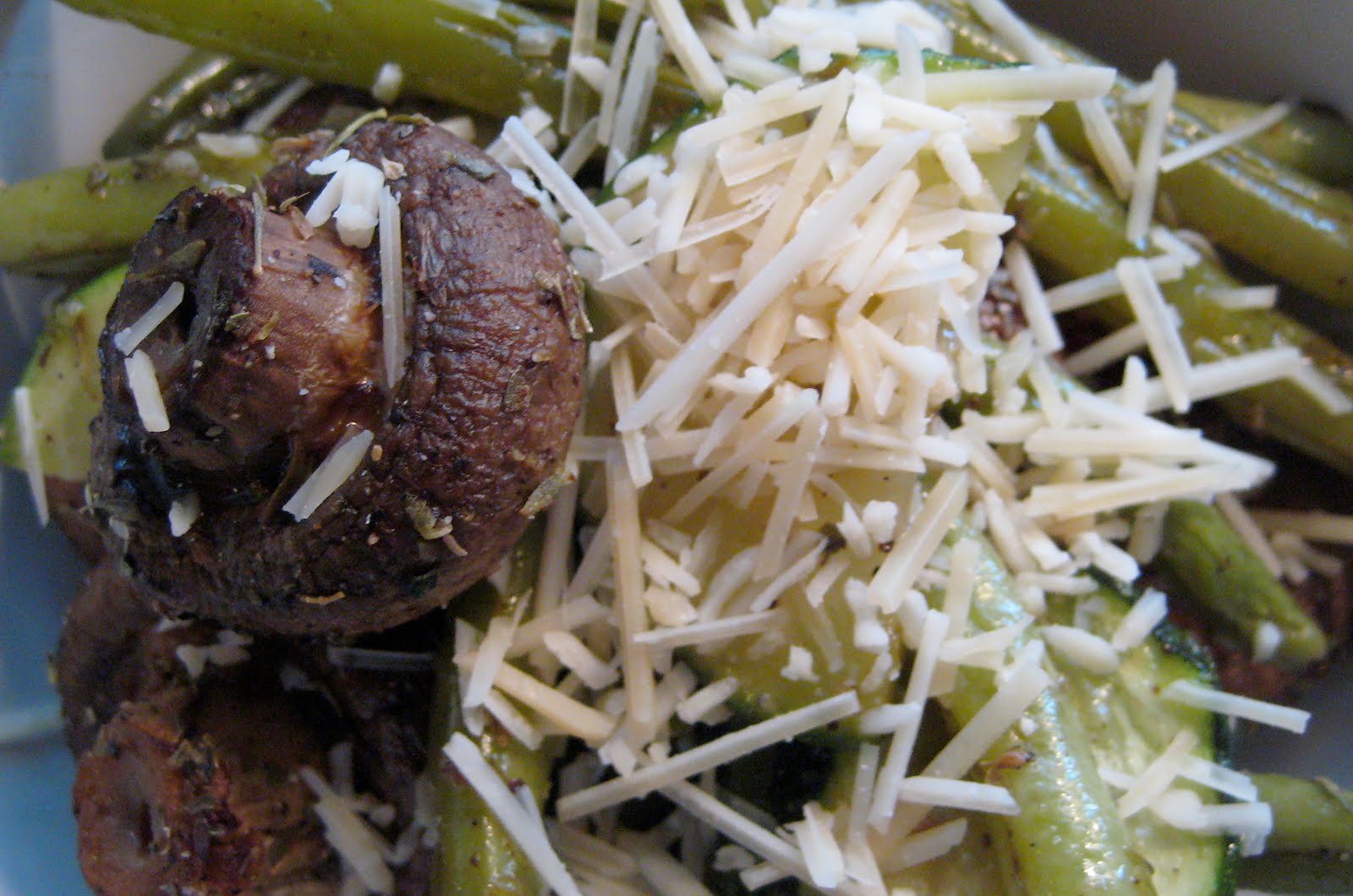 AUNT SHOE Roasted Zucchini, Green Beans and Mushrooms