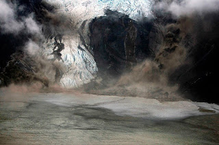 Letusan Gunung di Islandia 5