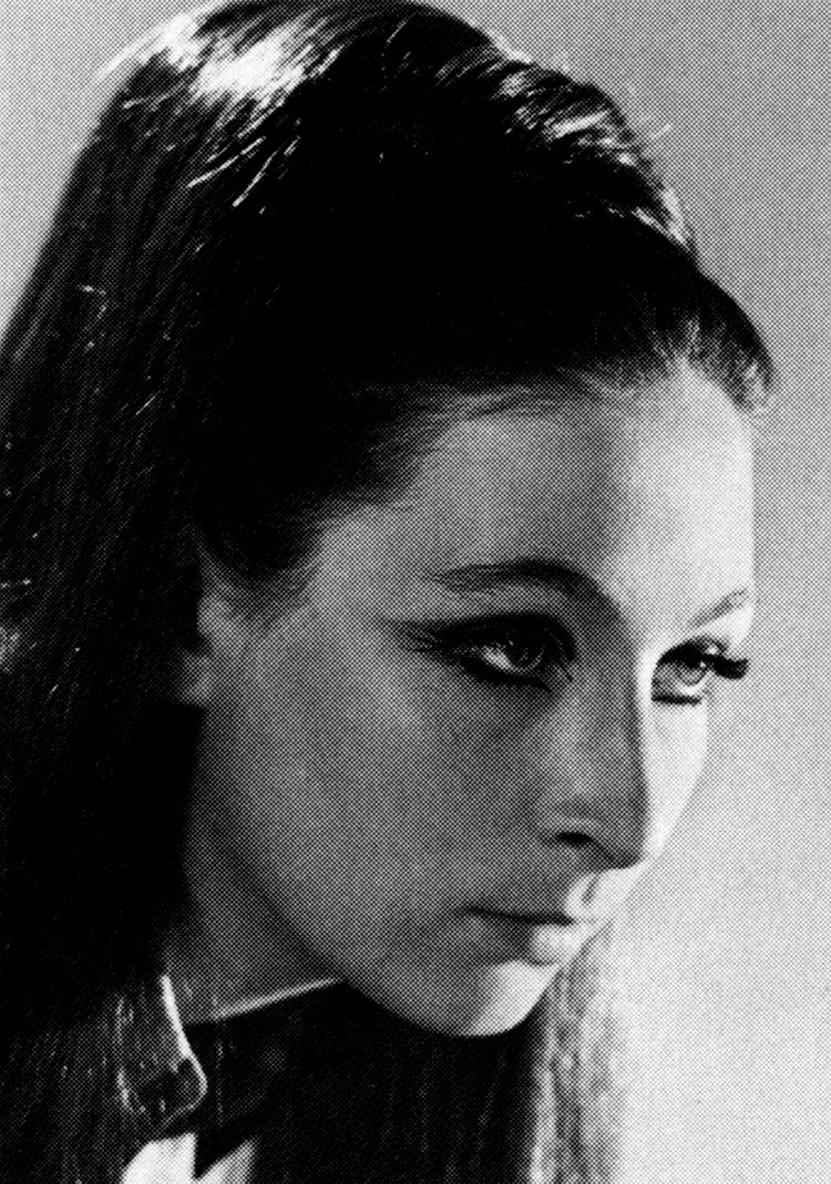 ANJELICA HUSTON