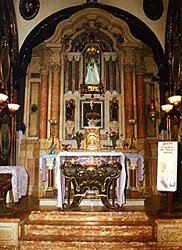 Altar de Nossa Senhora da Penha