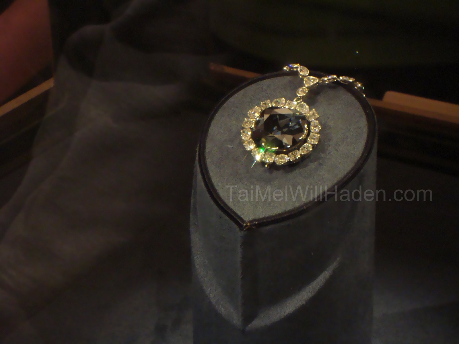 [The+Hope+Diamond.jpg]