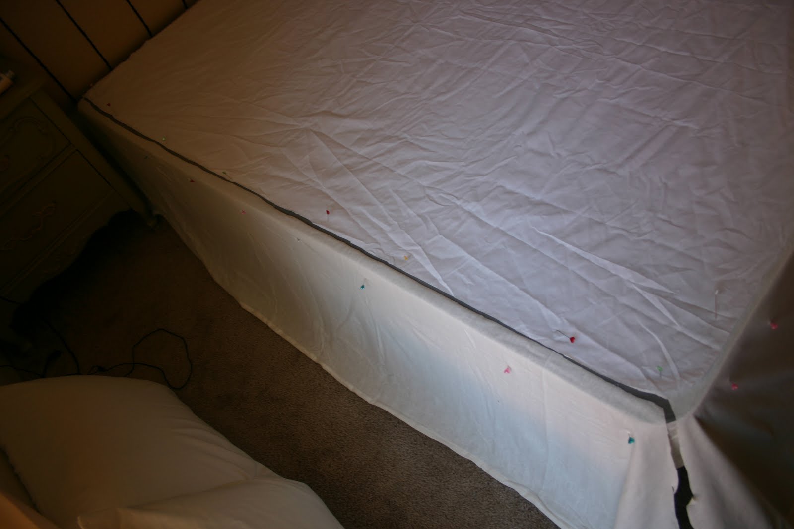 Honeybee Vintage Make a Bedskirt from a Flat Bedsheet