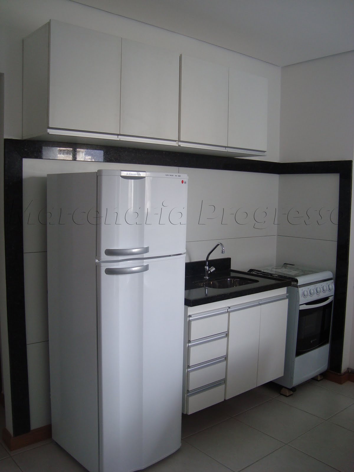 #5B6270 projeto da arquiteta beatriz resende armario de cozinha em mdf branco 1200x1600 px Projeto Cozinha Mdf #2597 imagens