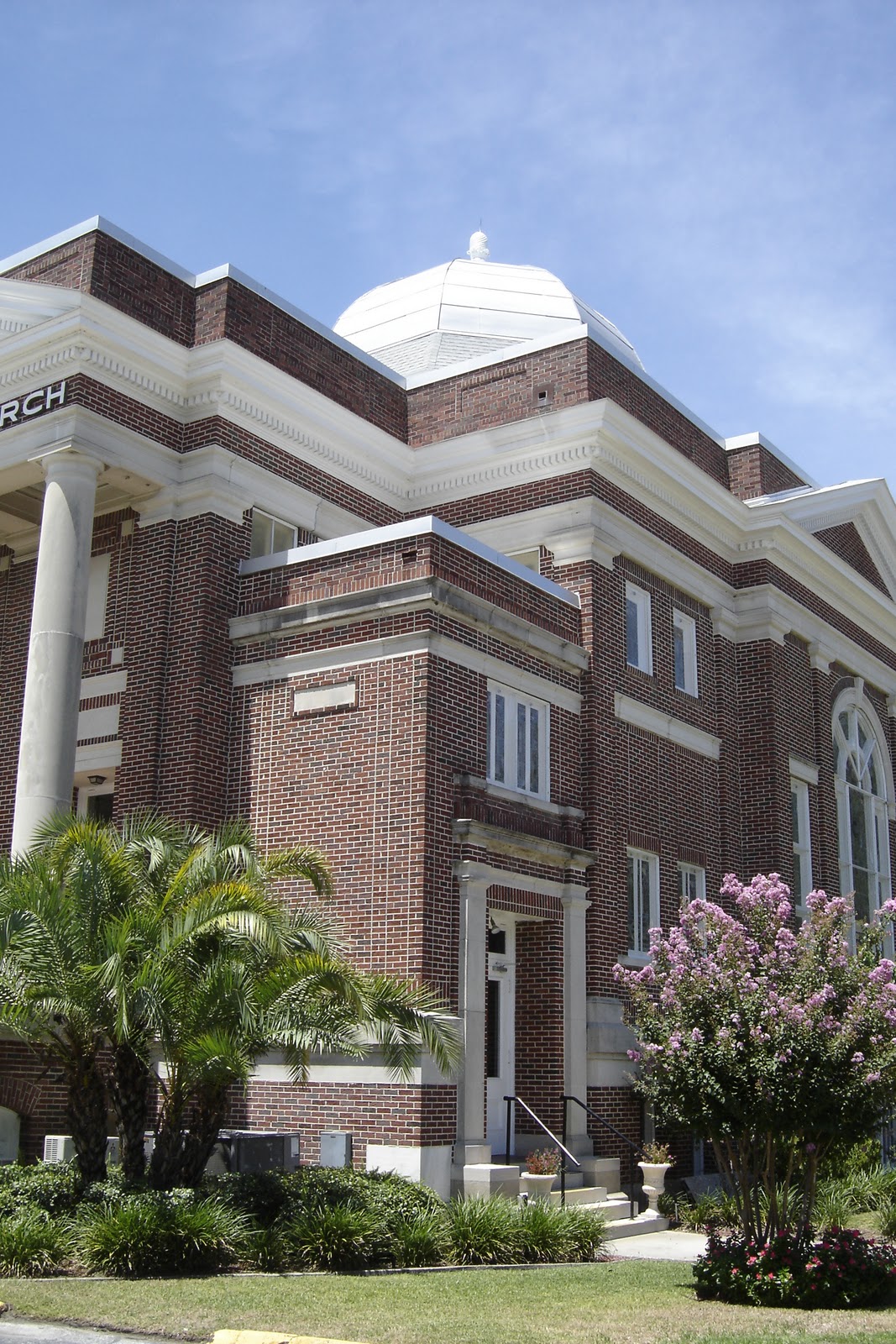 Places To Go Buildings To See First Baptist Church Winter