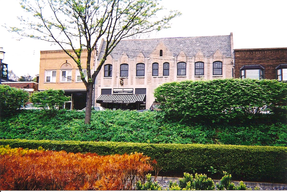 [Mystery+Lovers+across+tracks.jpg]