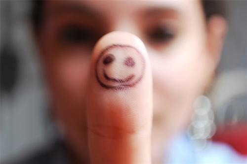 Smiley Finger by shelovesphotography