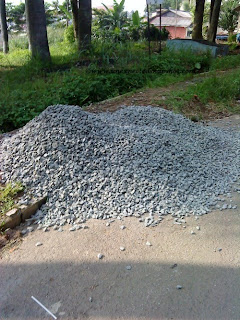 it's a little gravel mound