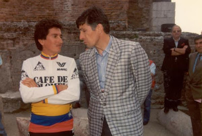 Luis "Lucho" Herrera (sporting an early version of the Cafe De Colombia jersey) speaking with Francesco Moser