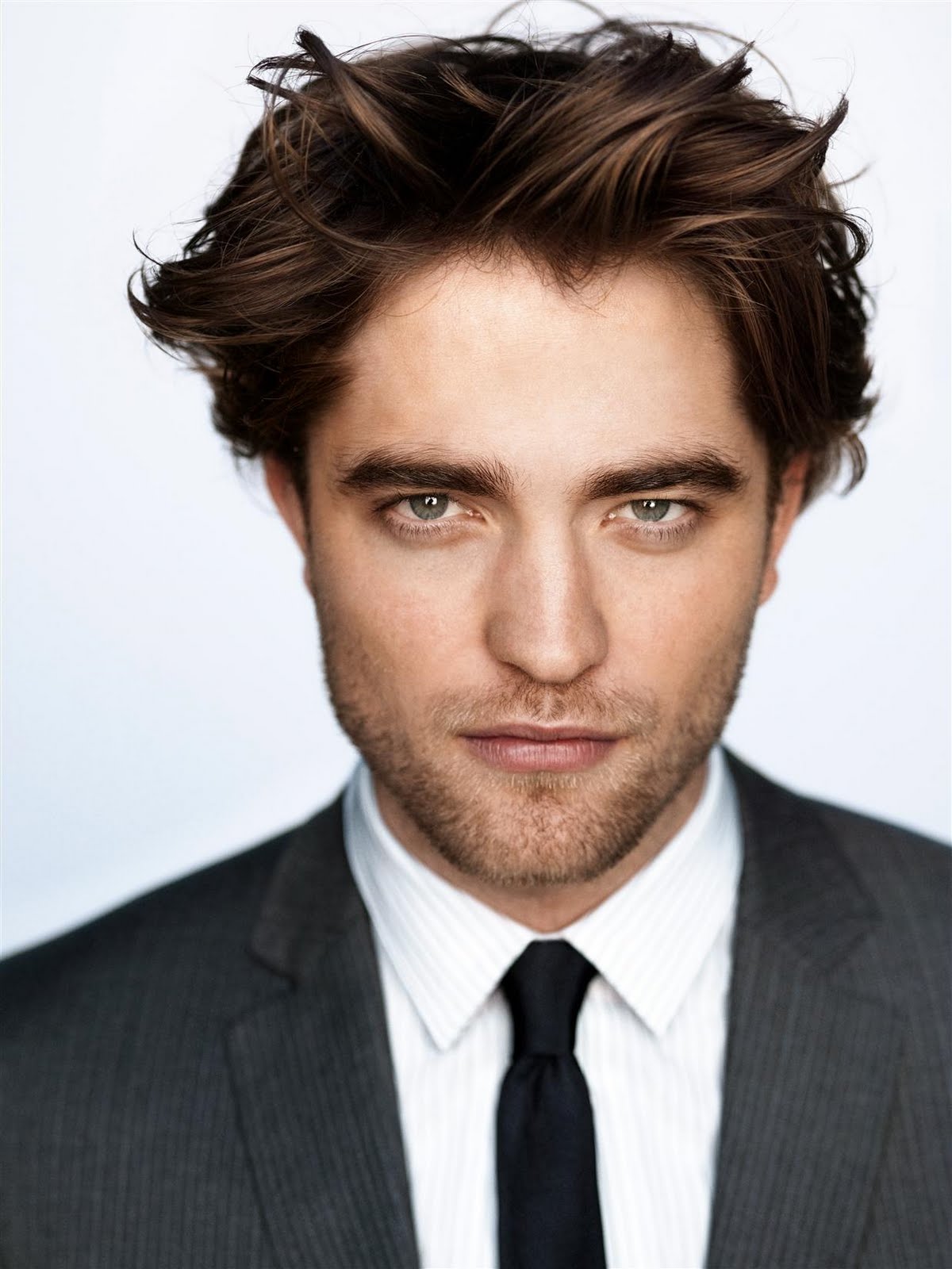 Robert Pattinson News: Sexy & Sweet: GQ Outtakes Now In HQ1200 x 1600