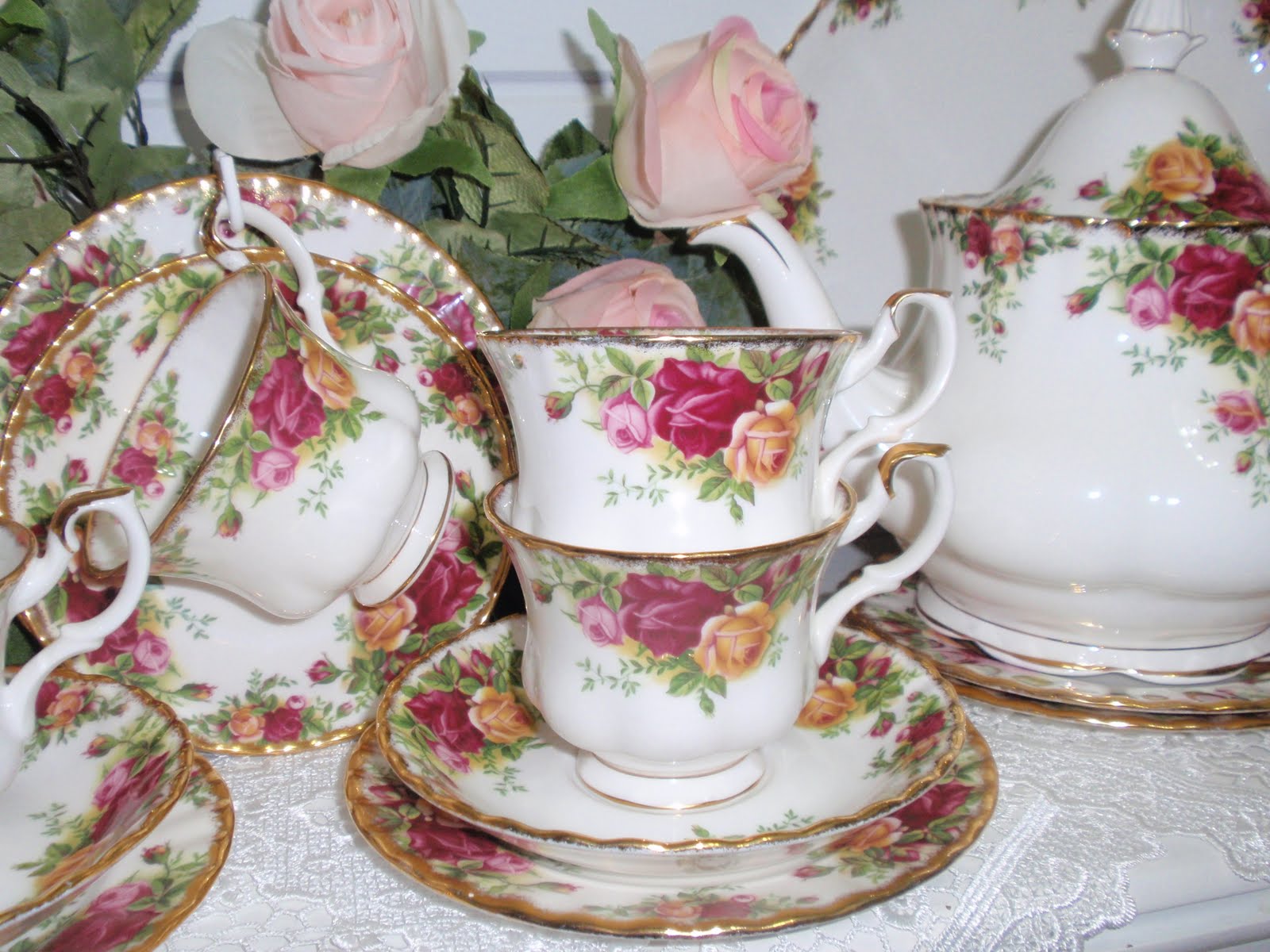 Lovely Treasures from English Garden Old Country Rose