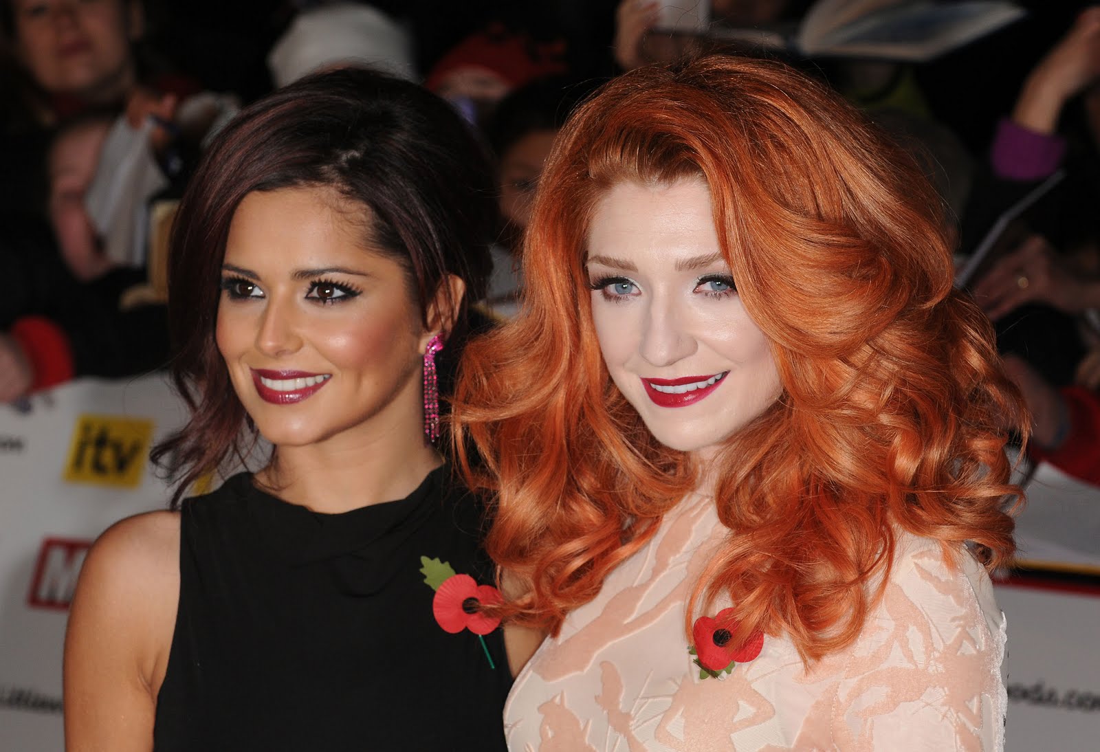 http://2.bp.blogspot.com/_5wt45Sgxoi8/TNpfpDDtt0I/AAAAAAAAEMA/BwhXLUo8Sx8/s1600/cheryl_cole_nicola_roberts_4.jpg