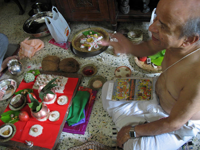 Hindu priest performing ritual