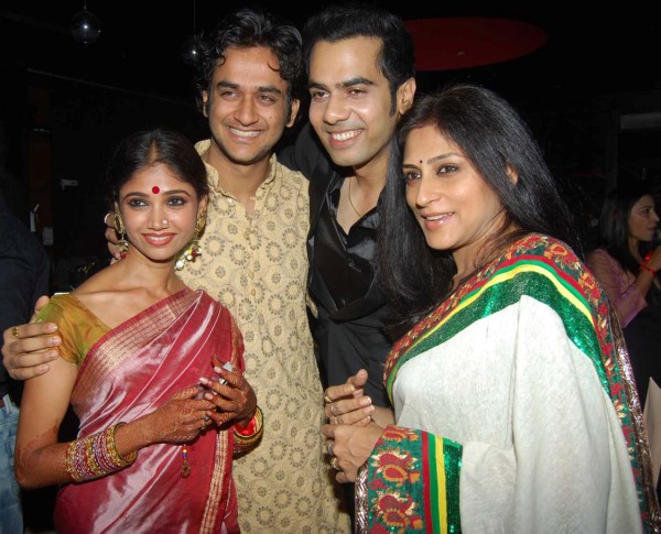 Pearl Rise Entertainment Wedding Celebration Party Of Actor Sachal Tyagi Actress Jaya Binju A Blissful Party Jaya binju an indian bollywood film and television actress essays the role of tulsi, the mother of aradhya in the show krishndasi. pearl rise entertainment blogger