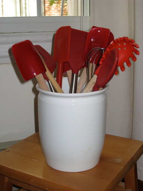 [red+spatulas.jpg]