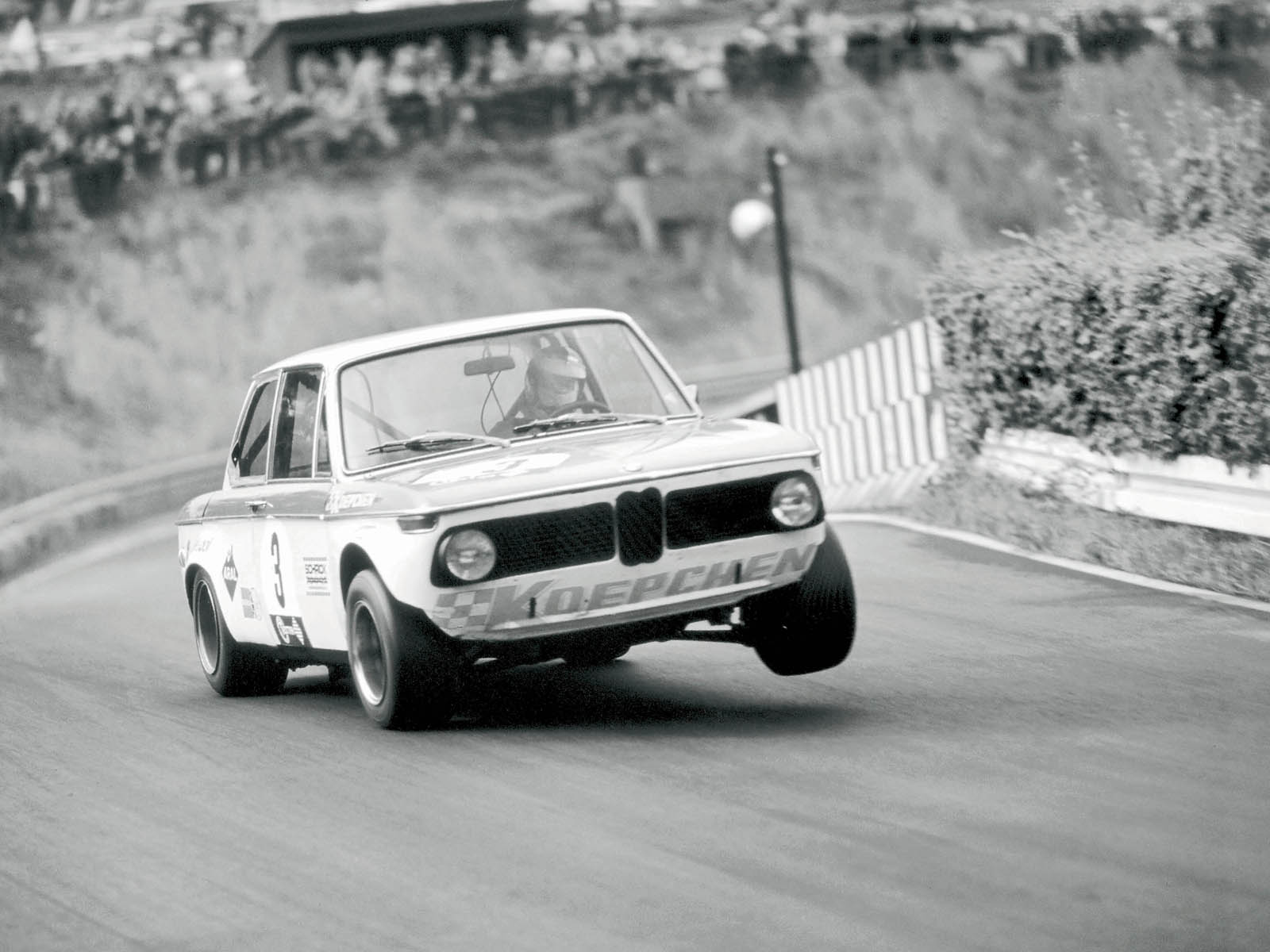 http://2.bp.blogspot.com/_6-VcuYcrrRA/TG1uLtRcdgI/AAAAAAAABgk/7OJex-hOtT4/s1600/BMW-Classics-7-CLY05QZN62-1600x1200.jpg